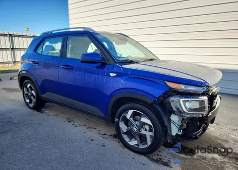 2025 Hyundai Venue Sel z USA, uszkodzony, nr VIN KMHRC8A32SU404172